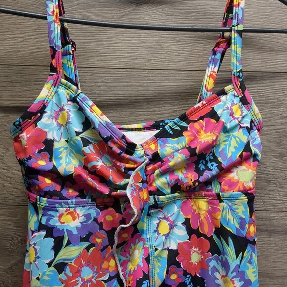 Ocean Avenue Tankini Swim Top Womens Size Medium *fits small* - Picture 2 of 9